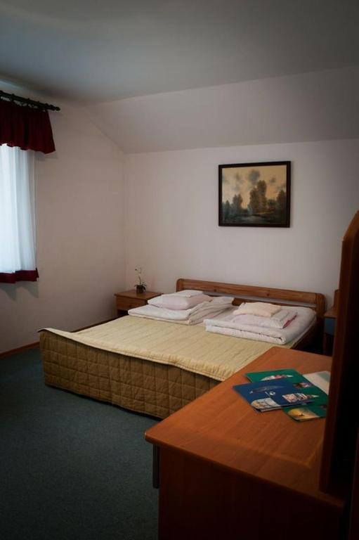 Centrum Szkolenia I Rekreacji Krasnobród Zimmer foto